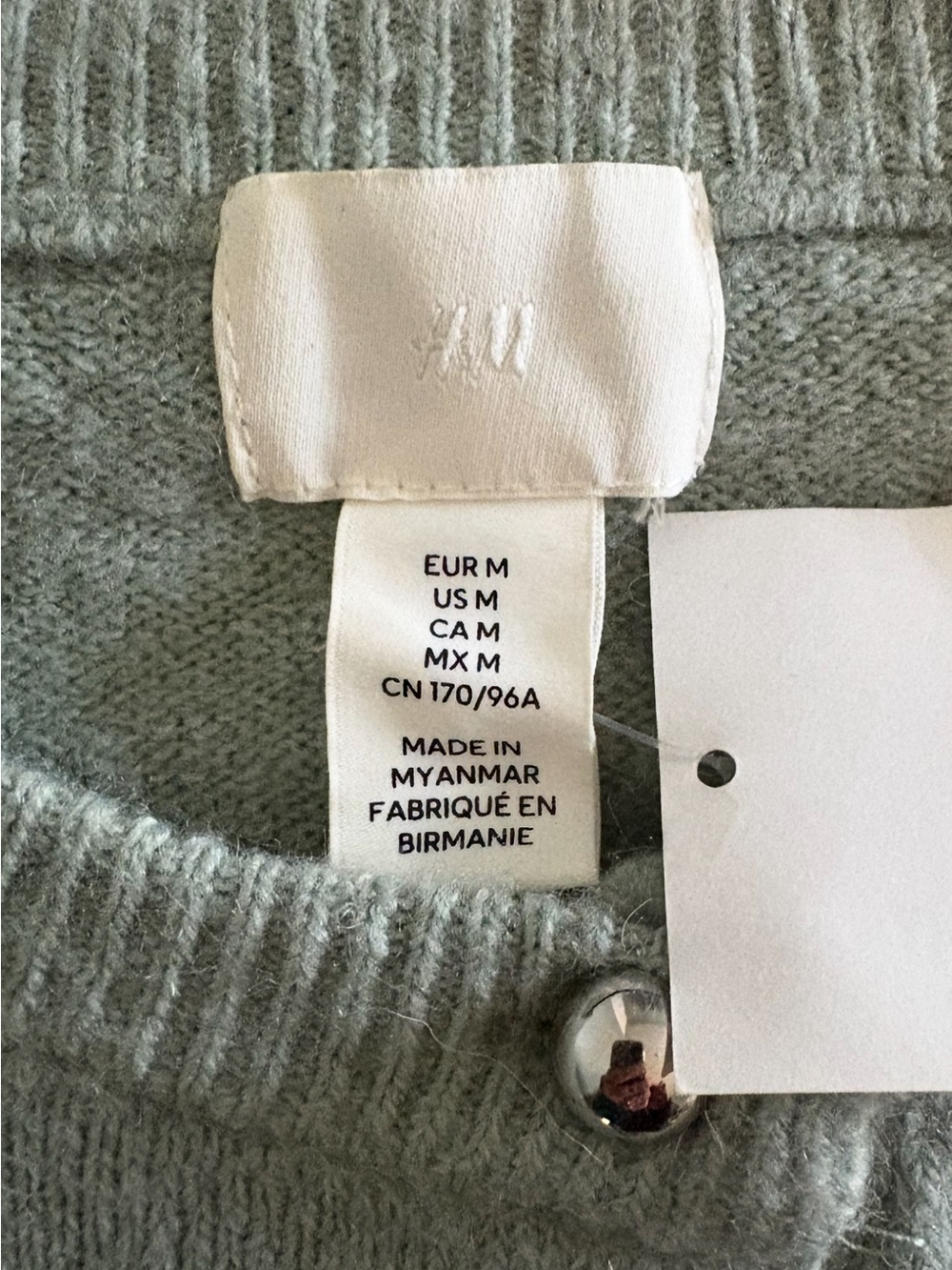 H&M Sage Green Short-Sleeve Button Cardigan - Picture 4 of 4